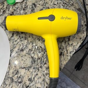 Drybar buttercup blowdryer
